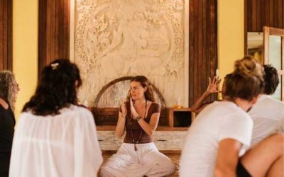 5 Reasons to Invest in a Yoga Teacher Training Course